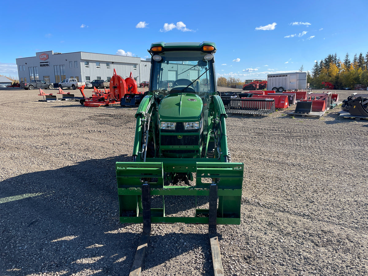 2017 John Deere 3046R, S# 1LV3046RLHH401524