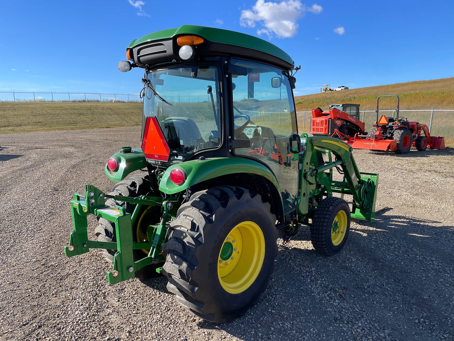 2017 John Deere 3046R, S# 1LV3046RLHH401524