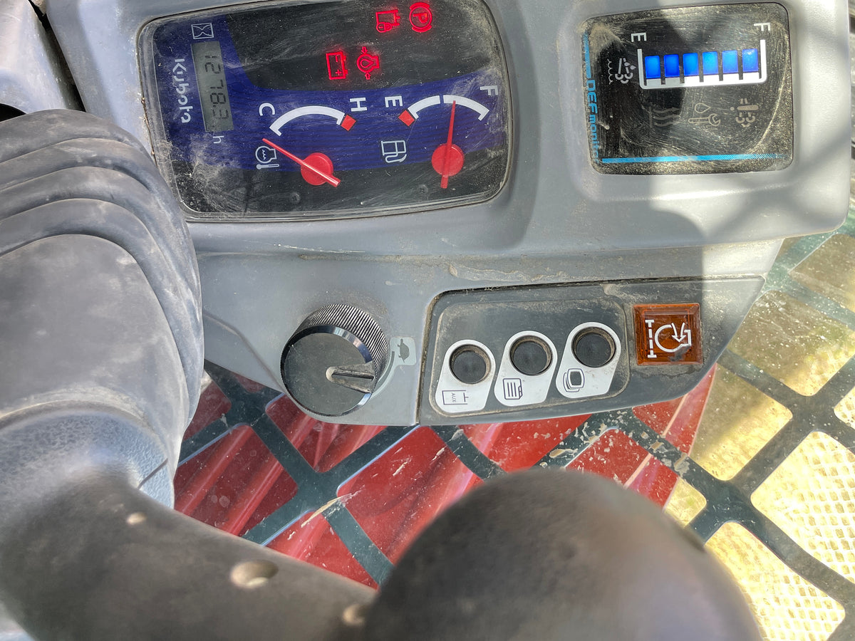 2023 Kubota SVL97-2 compact track loader, dash gauges switches