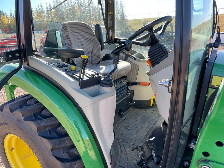 2017 John Deere 3046R, S# 1LV3046RLHH401524