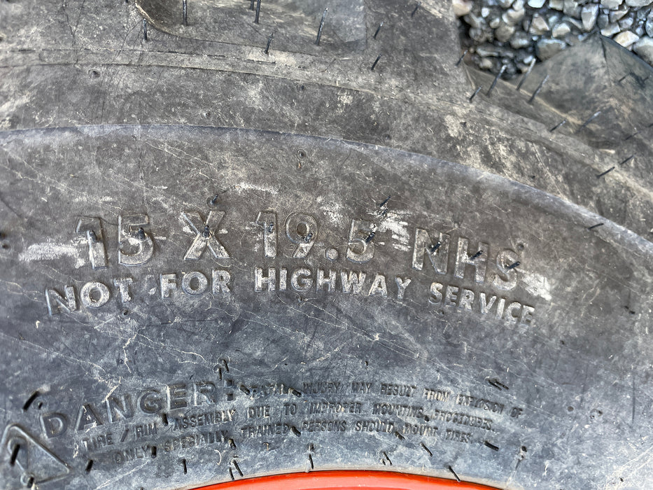 2019 Kubota B2650HSD tractor, rear tire 15x19.5