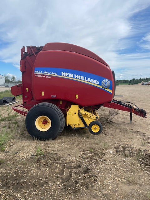 New Holland RB560 Specialty Crop Round Baler