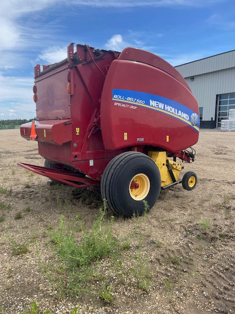 New Holland RB560 Specialty Crop Round Baler