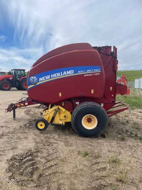 New Holland RB560 Specialty Crop Round Baler