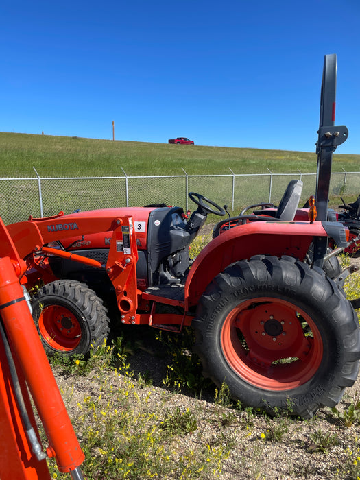 2009 Kubota L3240DT, S# 52276