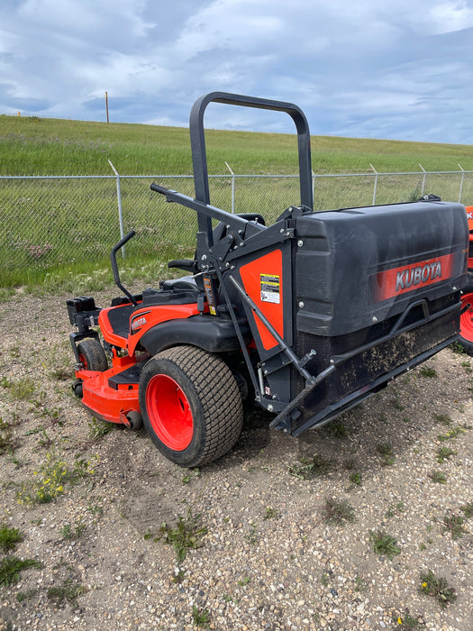 2016 Kubota ZD1211 Zero Turn Mower