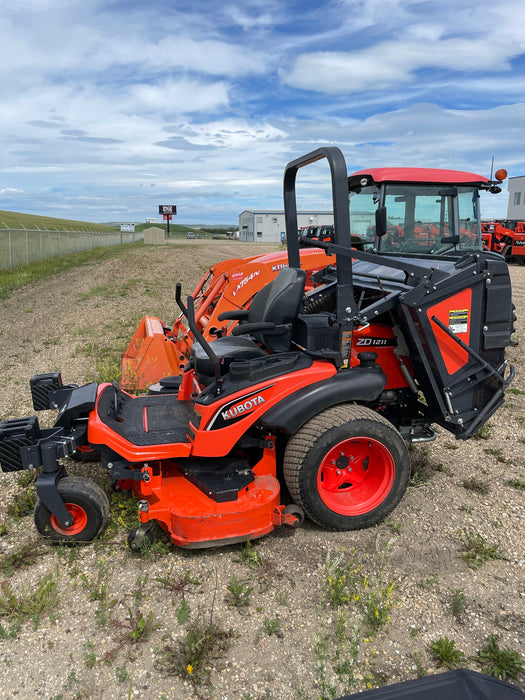 2016 Kubota ZD1211 Zero Turn Mower