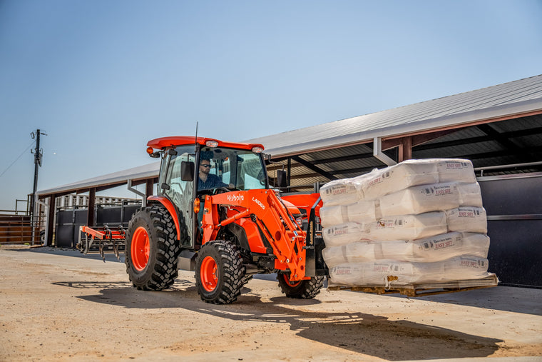Kubota MX4900 Cab